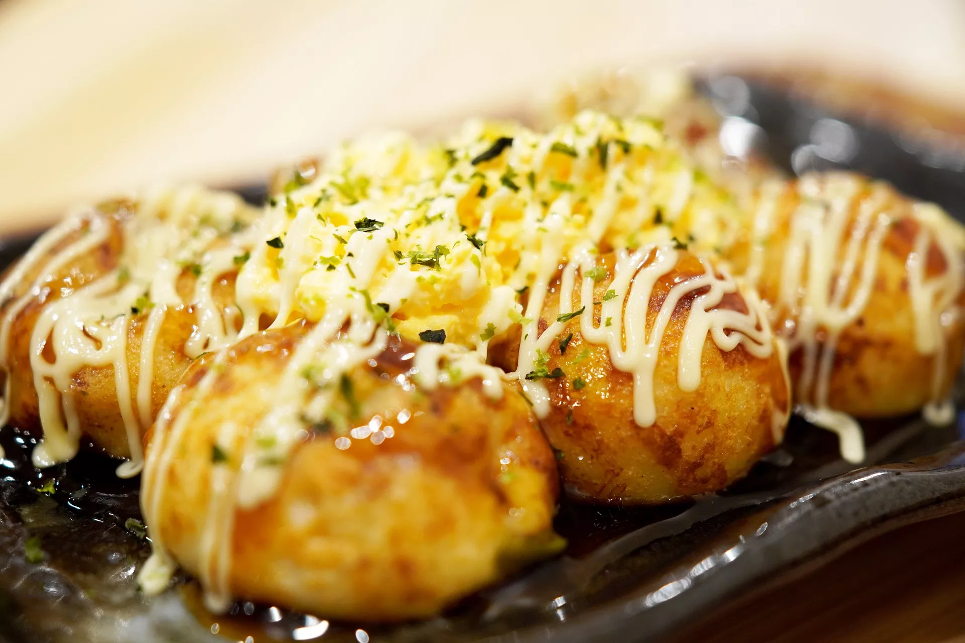 Cuisson Des Takoyaki Sur Une Poêle Chaude. Takoyaki (boule De