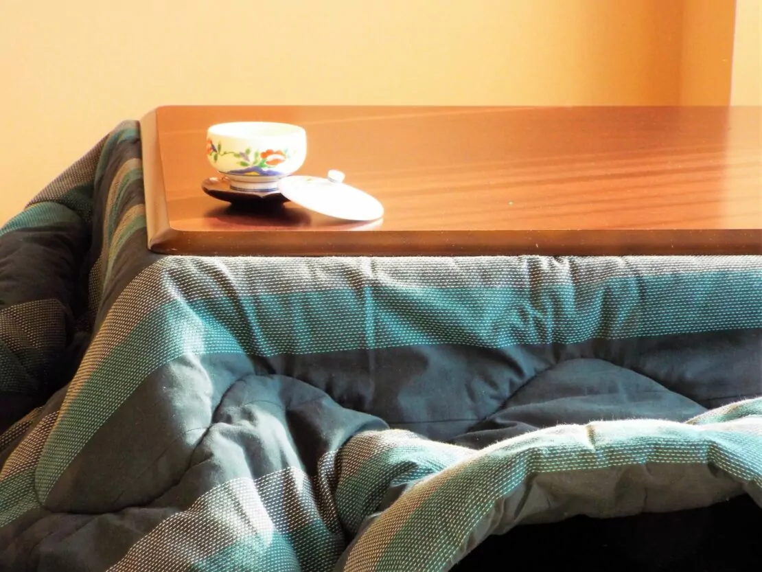 Kotatsu, la table chauffante japonaise