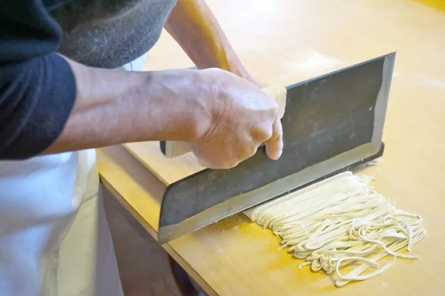 couteau à soba menriki